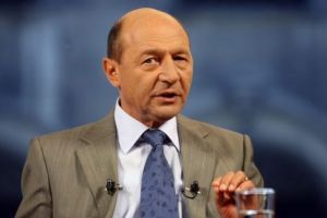 Traian Băsescu, după ce Iranul a ameninţat România: „Poate ar fi bine ca fiecare dintre noi să se gândească unde se adăposteşte el şi familia, dacă are bani şi mijloace de subzistenţă pentru două trei zile”