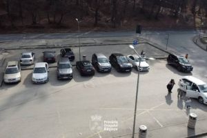 Parcările publice din Râşnov, digitalizate: Bariere automate, plăţi smart şi camere pentru recunoaşterea numerelor de înmatriculare. Investiţie de peste 2,2 milioane de lei