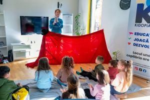 Kidopia Hub s-a deschis la Mogoşoaia. Copiii şi părinţii au descoperit un nou spaţiu educaţional, la Ziua Porţilor Deschise