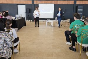 Liceenii din Snagov au câştigat competiţia Business Plan Ilfov. Firma de exerciţiu NO LIMITS SRL merge la etapa regională după competiţia desfăşurată la Buftea