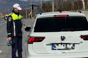 Sibian prins beat la volan pe un drum din judeţul Alba