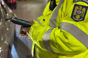 Șofer pericol public, scos din trafic de poliţişti. Botoşăneanul a urcat băut la volan