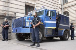 ALERTĂ la Arad! Au fost MOBILIZATE importante FORȚE DE ORDINE