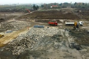 S-a reluat activitatea pe şantierele din zona fostei unităţi  militare,  din oraşul Pantelimon. Parcul, şcoala verde şi grădiniţa  cu program  prelungit, proiecte majore în plină desfăşurare