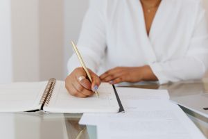 Licitatii Constanta: Primaria Comana scoate la licitatie un teren intravilan de 1.000 mp (DOCUMENT)