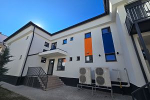 Grădiniţă complet modernizată în Sibiu: panouri fotovoltaice, sisteme smart şi confort pentru copii / foto