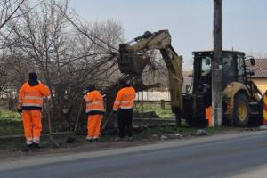 Au fost demarate lucrările la trotuarele a trei străzi din Corabia, totul într-un proiect mai amplu derulat de primărie