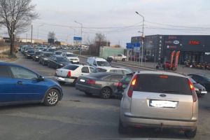 Coşmarul şoferilor continuă pe strada Ecaterina Teodoroiu din Slatina. Municipalitatea nu a oferit un termen de finalizare a lucrărilor/ FOTO