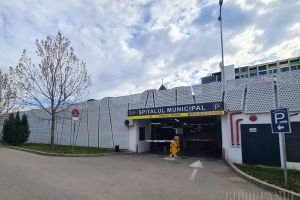 Toate barierele sus! Cum a „rezolvat” Primăria Oradea problema blocării parcărilor din oraş