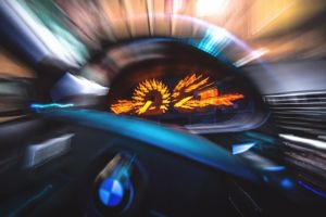 Salariul minim creste, dar vestea proasta vine din Codul Rutier. Noua valoare a punctului-amenda 