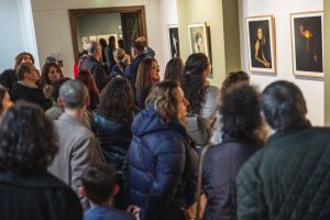 FOTO Expoziţie memorabilă a Cristinei Venedict, la Memorialul Ipoteşti. „E un spaţiu viu, în care fotografia îşi găseşte sensul în ochii celuilalt”