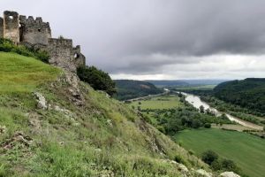 Primăria Lipova arătată cu degetul în problema Cetăţii Șoimoş. Nu a depus solicitare