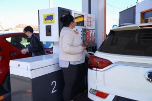Preţurile de miercuri la benzină şi motorină în judeţul Sibiu: 10 lei per litru la una din staţii!