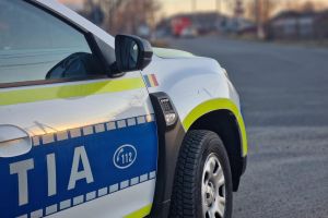 Necaz pentru un tânăr de 22 de ani, care a fost oprit în trafic de poliţişti. Ce au descoperit oamenii legii