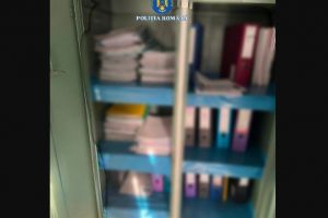 VIDEO. Retea de angajari fictive pentru fabricarea de pensii si indemnizatii, destructurata de politistii din Buzau