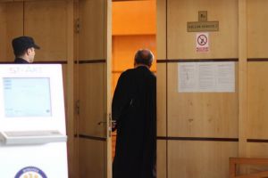 Primarul Iusein Visel din comuna Dobromir, judetul Constanta, asteapta o decizie din partea magistratilor Curtii de Apel Constanta! Despre ce este vorba