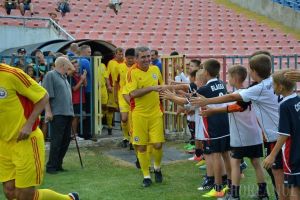 Uniţi pentru Mihai: Se apropie meciul cu vedetele fotbalului românesc, la Oradea