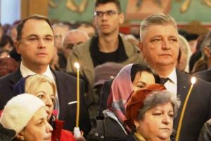 Directorul demisionar al CUP Focşani, Laurenţiu Marin, şi dilema pisicii moarte: s-o arunce sau s-o păstreze?