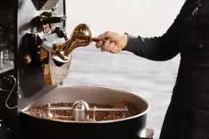 Veşti bune pentru consumatori: preţul cafelei va scădea puternic