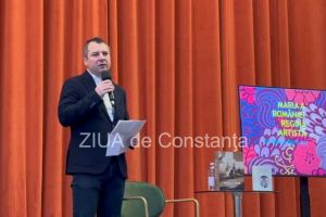 LIVE TEXT, FOTO+VIDEO: Managerul Muzeului National Peles, conferinta la Cazinoul Constanta despre universul artistic al Reginei Maria