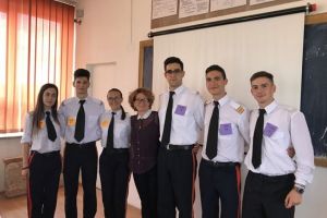 Dublă calificare la Olimpiada Naţională ”Tinerii dezbat” pentru elevii Colegiului Militar din Alba Iulia