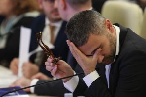 Blocaj politic pe bugetul pentru 2026, în Parlament. PSD: „Nu cedăm şantajului!”, PNL: „Responsabilitate, nu populism”