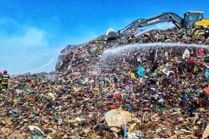 Senatul a respins iniţiativa legislativă USR prin care operatorii depozitelor de deşeuri ar fi fost obligaţi să anunţe gradul de umplere