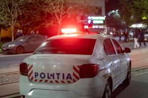Un tânăr din Botoşani, dat în urmărire de Poliţia Română. Dacă va fi prins, va ajunge după gratii