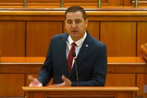 Deputatul Dragoş Ciobotaru: „PSD şantajează adoptarea bugetului şi pune în pericol stabilitatea economică”