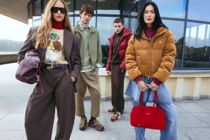 Cum să alegi pantofi bărbaţi care să completeze un costum făcut la comandă?