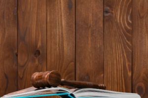 Prefectul judetului Tulcea cere anularea unei hotarari emise de Consiliul Local al Municipiului. Termen azi in dosar 