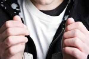 Un tanar de 19 ani s-a ales cu dosar penal dupa ce a condus un autovehicul neinmatriculat