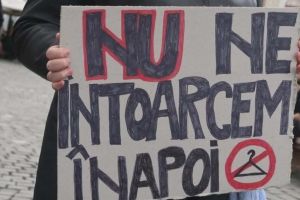 Manifest „Corpul meu, alegerea mea” la Timişoara, pentru dreptul femeilor de a decide asupra propriului corp