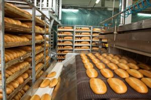 Preţul la pâine ar putea creşte din cauza majorării costurilor la carburanţi