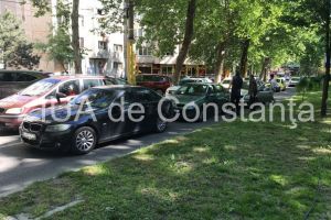 Imagini de la eveniment. Carambol pe bulevardul Mamaia din Constanta. Trei masini implicate in accident  