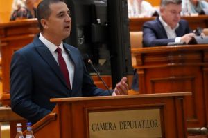 Deputatul PNL de Vrancea, Dragoş Ciobotaru: „Bugetul este realist şi orientat spre investiţii, în ciuda disputelor politice”