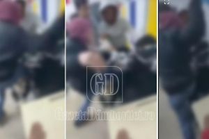 HULUBEȘTI: Elev imobilizat în bancă şi lovit de câţiva copii mai mari, în pauza dintre ore