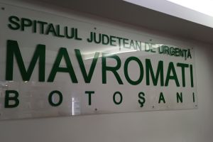 Promovări în schimbul unor bijuterii la Spitalul Judeţean Botoşani. Funcţionara care primea aurul a recunoscut totul