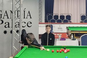 Scandalos! Jucător de 16 ani din Botoşani, abandonat de Federaţia Română de Snooker în hotel, la campionatele europene din Spania