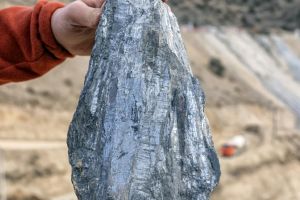 Proiecte de 628 milioane de euro pentru grafitul de la Baia de Fier