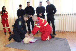 FOTO: Jandarmii din Tulcea, participanti la un program de prim ajutor in situatii operative