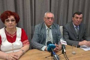 Ministrul Sănătăţii, Sorina Pintea, şeful DSU, dr. ...