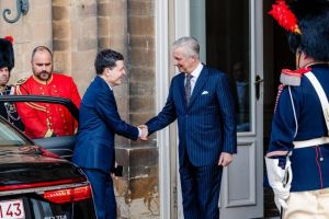 Presedintele Nicusor Dan - O onoare si o bucurie sa ma intalnesc astazi, la Bruxelles, cu Majestatea Sa Regele Philippe“