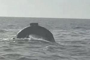 Imagini din momentul scufundarii remorcherului Astana! Cinci marinari au murit! Trei, captivi in adancuri