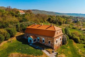 Invitaţie la Conacul Barabássy din Idrifaia