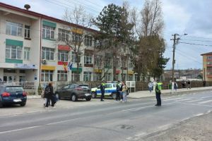Actiune a politistilor la Liceul Teoretic Constantin Bratescu din Isaccea, judetul Tulcea