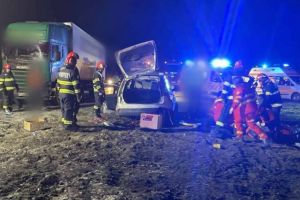 Tragedie! Un copil de 10 ani a murit într-un accident cumplit. Alte trei persoane au fost rănite