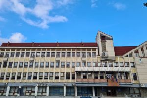 Prefectura a transmis câte posturi trebuie să reducă Primăria Bistriţa