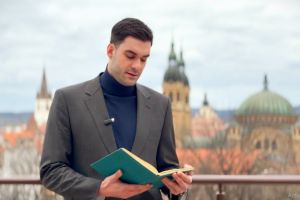 Ziua Poeziei la Sibiu: manifest cultural de excepţie organizat de Biblioteca ASTRA şi Teatrul „Radu Stanca”/ video