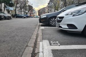 Revoluţia digitală a parcărilor din Oradea face şi... antreprenori: 50 lei pentru un cont!
